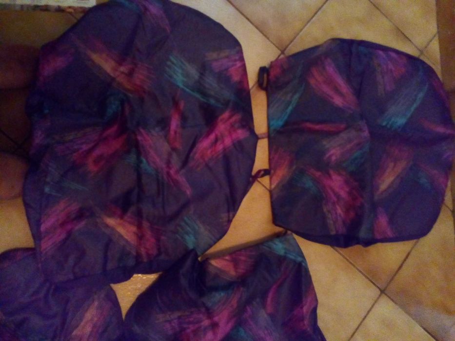 Нов, неупотребяван комплект калъфи за седалки