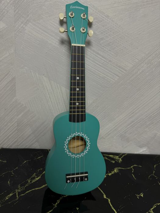 Укулеле Levinson