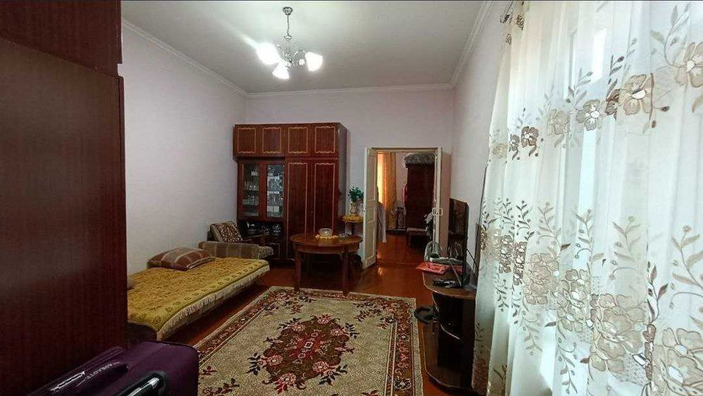 РЕКЛАМА 208    2 сотикли ховли сотилади