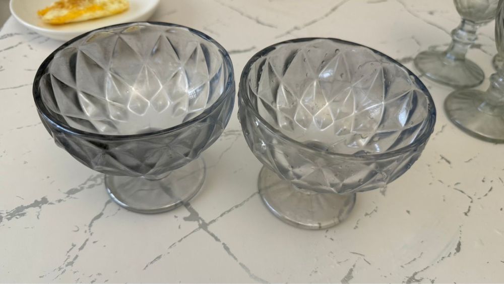 Срочно продается набор посуды чайный