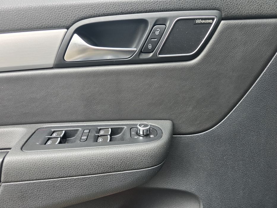 Vand Volkswagen Sharan Individual 2012