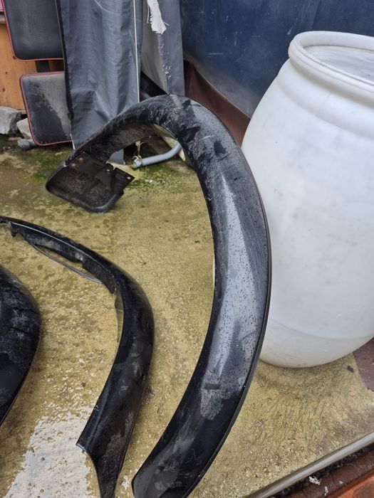 Уширители за калници за Паджеро Спорт