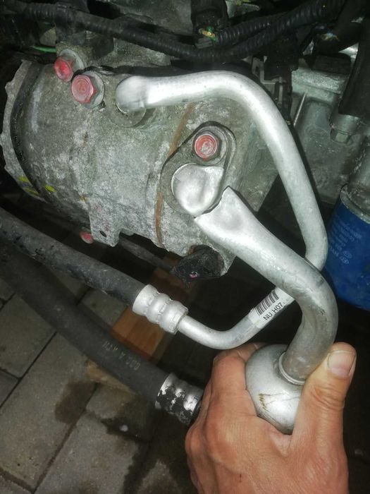 Автоклиматици. Изработка и ремонт на маркучи и тръби за автоклиматици.