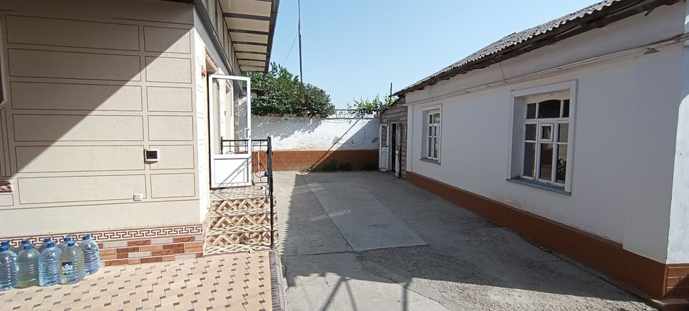 Uy sotiladi Chinoz tumanni