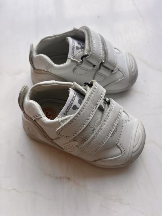 Бебешки обувки за прохождане