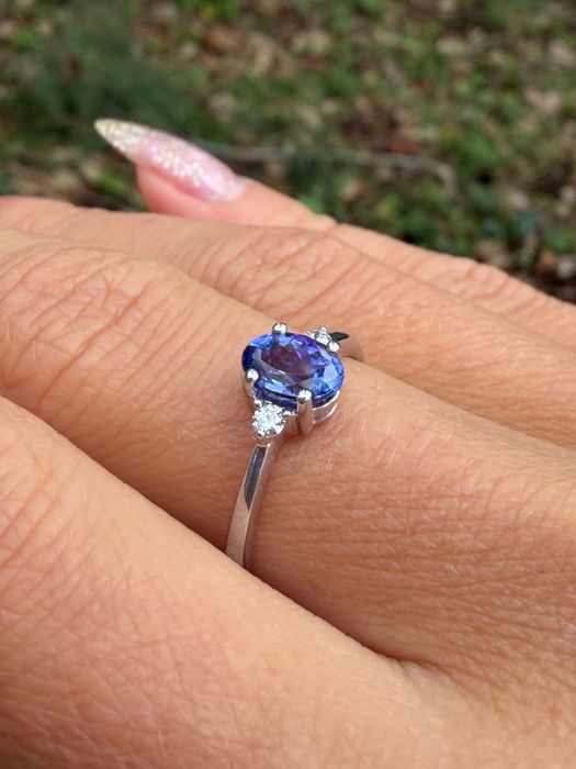 Кольцо золотое с Танзанитом и бриллиантами