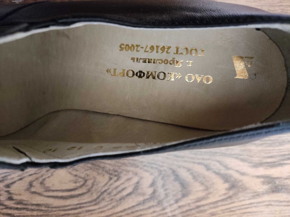 Продам новые женские туфли