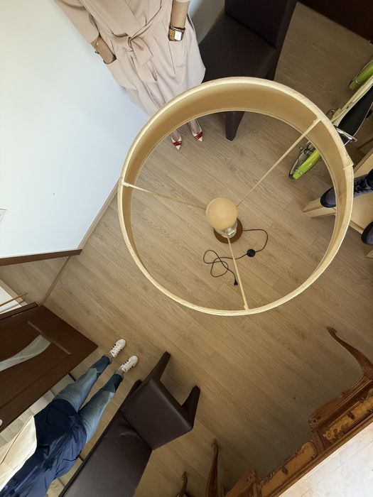 Veioza de birou cu aprindere
