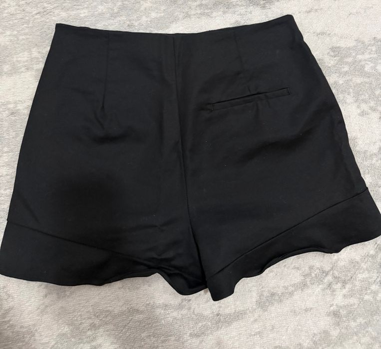 Дамски къси панталони ZARA