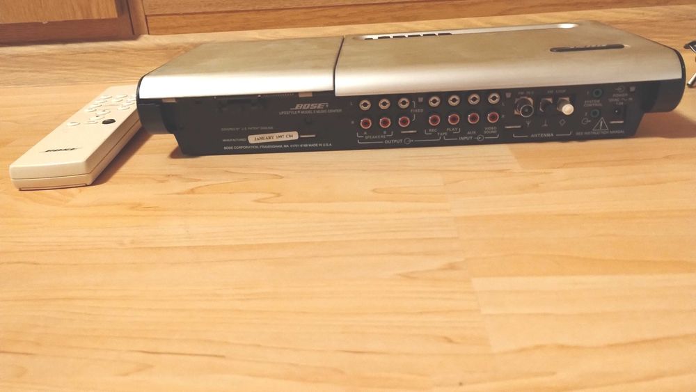 muzica preamplificator Bose Lifetsyle 5 cu radio cd si telecomanda