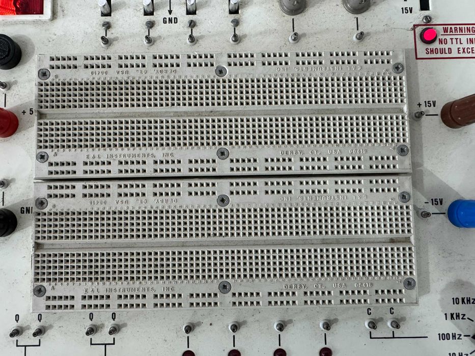 Мултифункционален тестер  за резистори, диоди