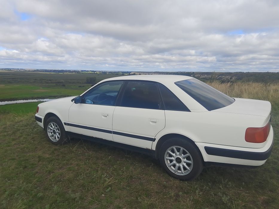 Продам Ауди 100 с4