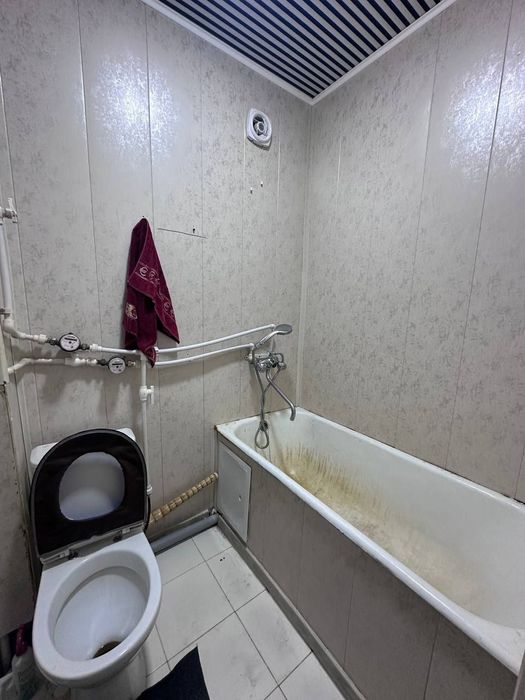 1хоналик гулбозорда факат нактга. Озрок утадиган жойи бор.