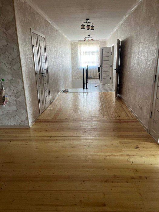 Продается 2-этажный дом + участок в отличном месте рядом с Жусабазаром