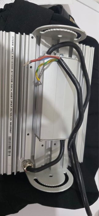 Продам светодиодный светильник