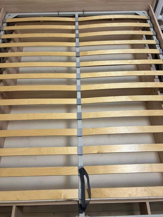 Продам спальный диван