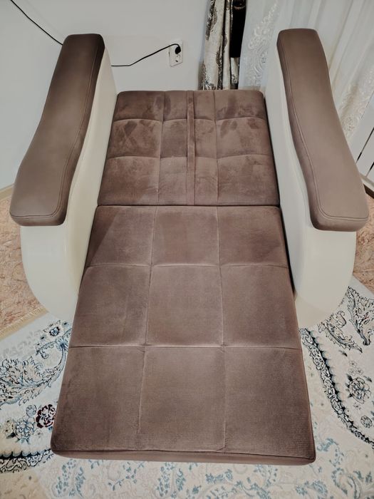 Продам диван с креслом