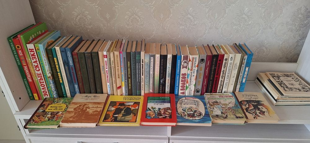 Продам книги разные.