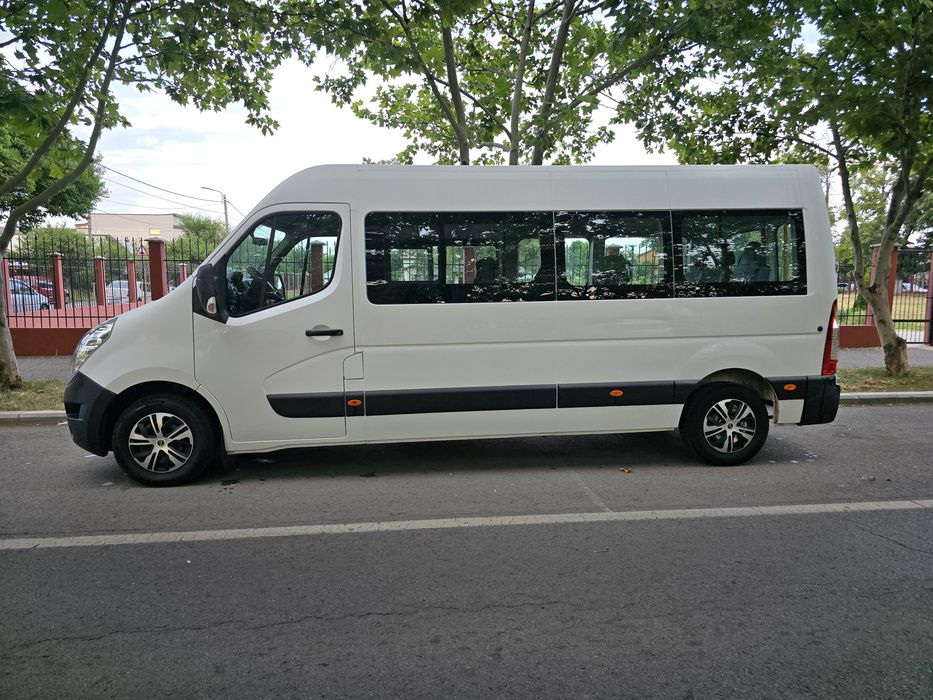 Inchiriez microbuz 8+1