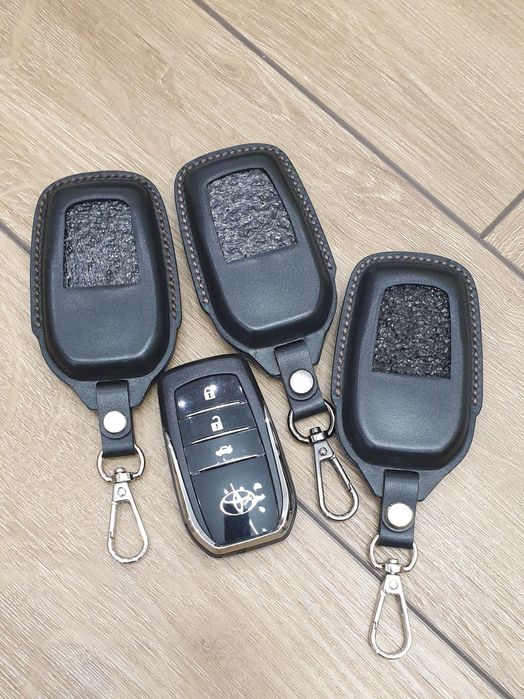 Чехол для ключа Toyota.