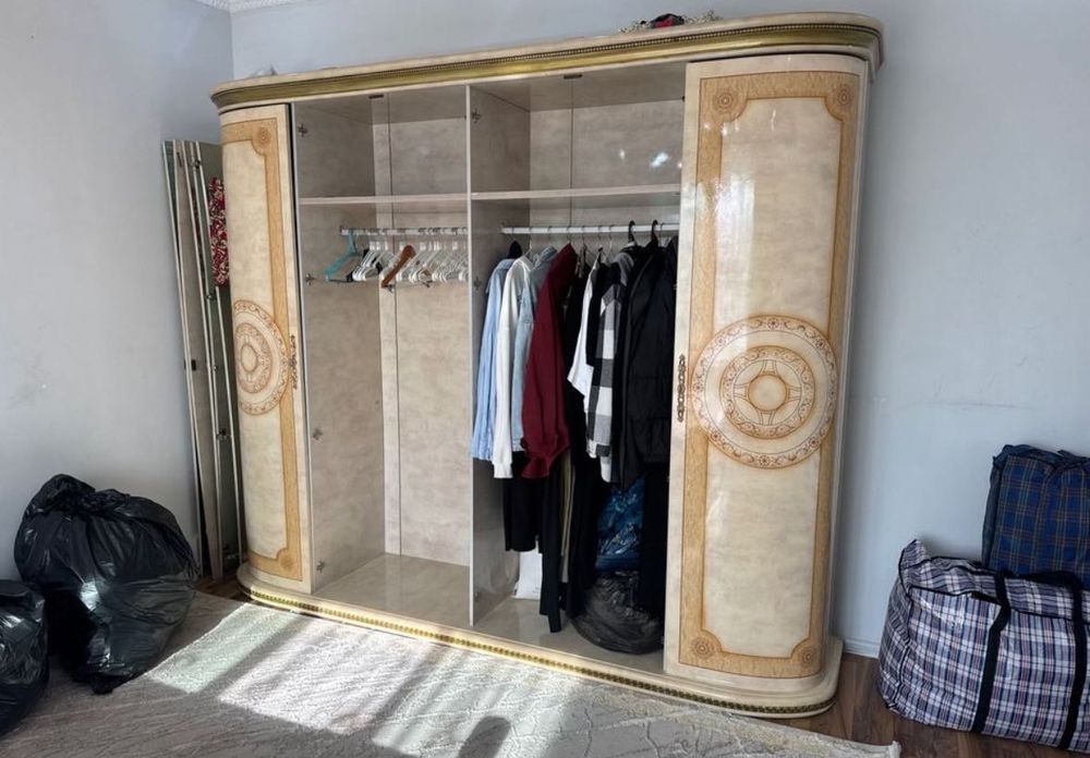 Продам шифоньер б/у 25000 Алматы