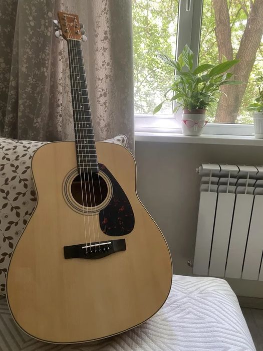Yamaha f370 гитара акустическая