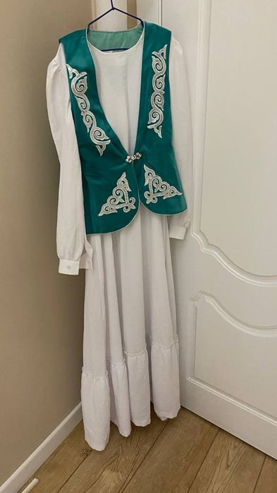 Продам казахский костюм