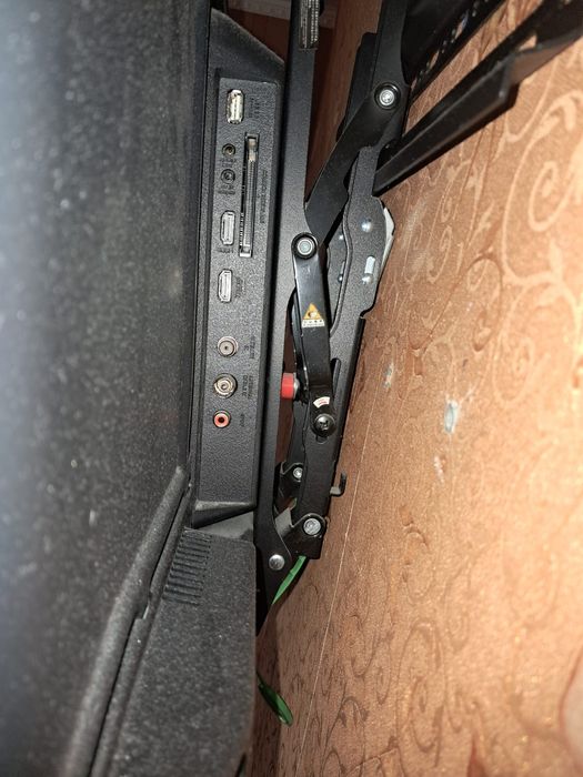 Продам телевизор