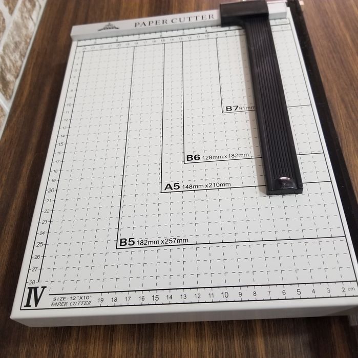 Продам резак для бумаги