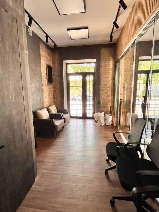 Ijaraga ofis! Аренда, сдается офис 75м2 + веранда 20м2  под офис.