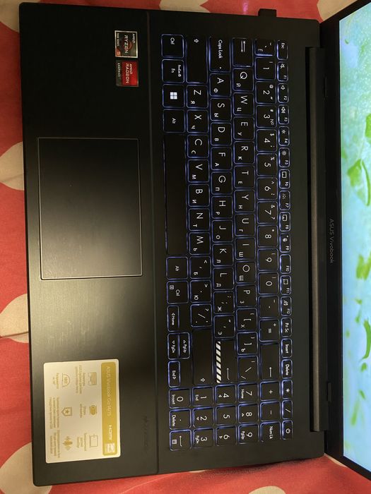 Asus vivobook ho 14/15