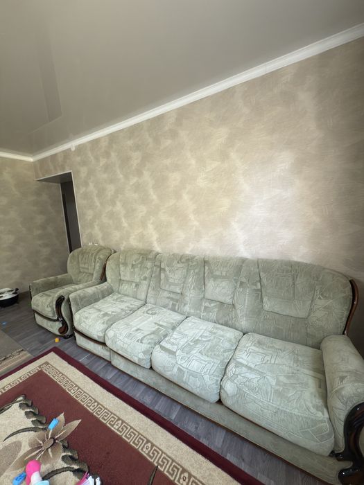 Диван белорусский  в хорошем состояний