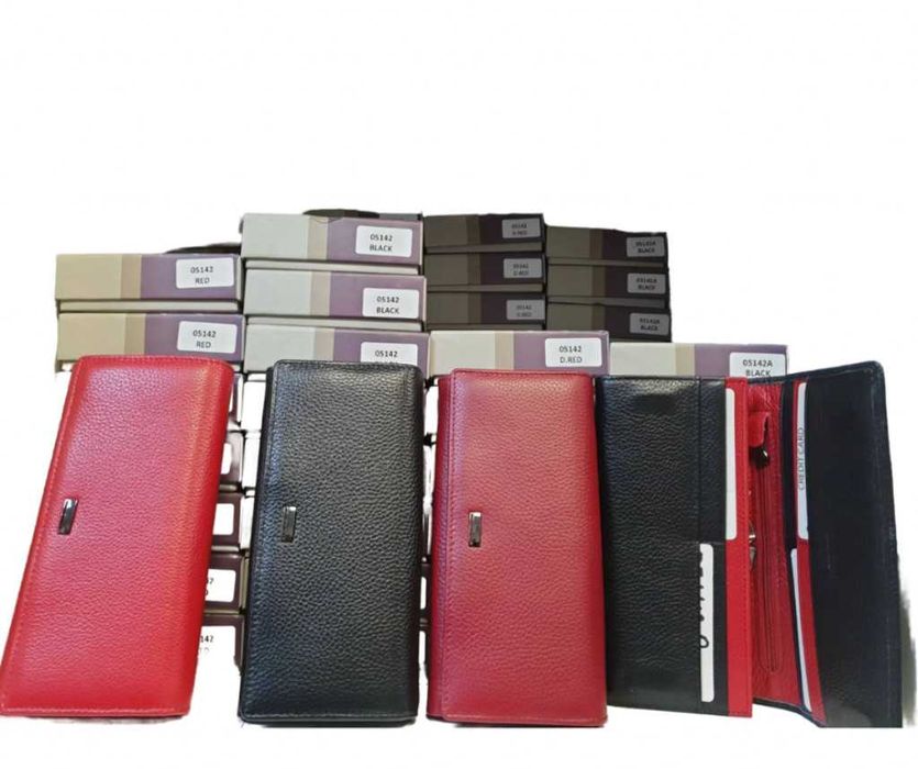 Дамско кожено портмоне