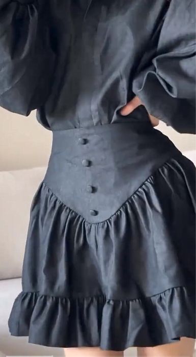 Продам стильную двойку (блузка + юбка)