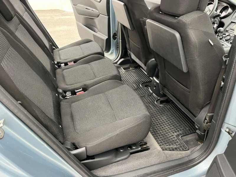 Peugeot 5008 1,6 HDI