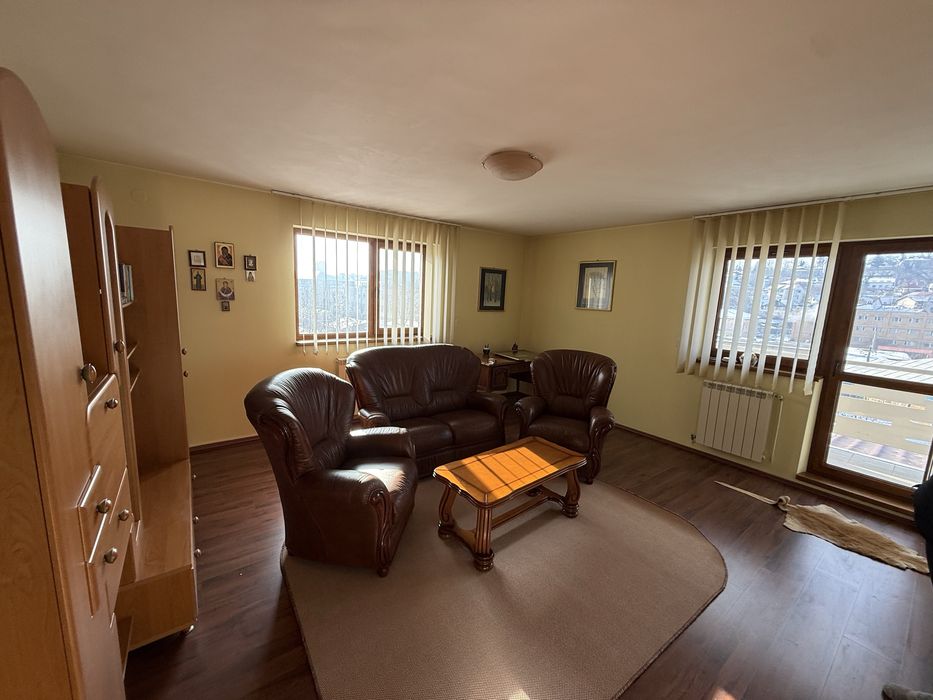 Casa de inchiriat Podul de Fier