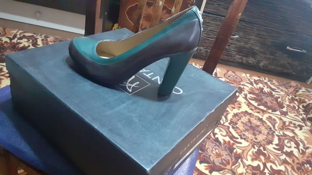 Новая женская обувь