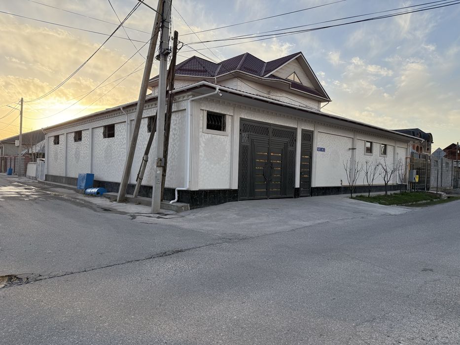 Продам дом с жженного кирпича