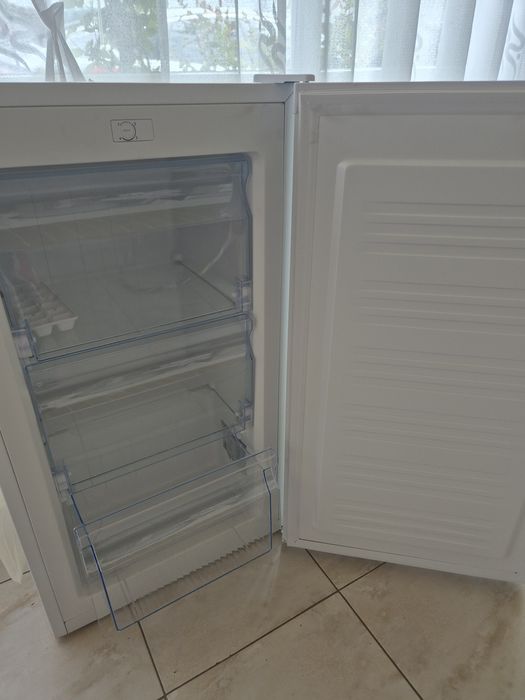 Congelator STARCREST  Capacitate 63 L