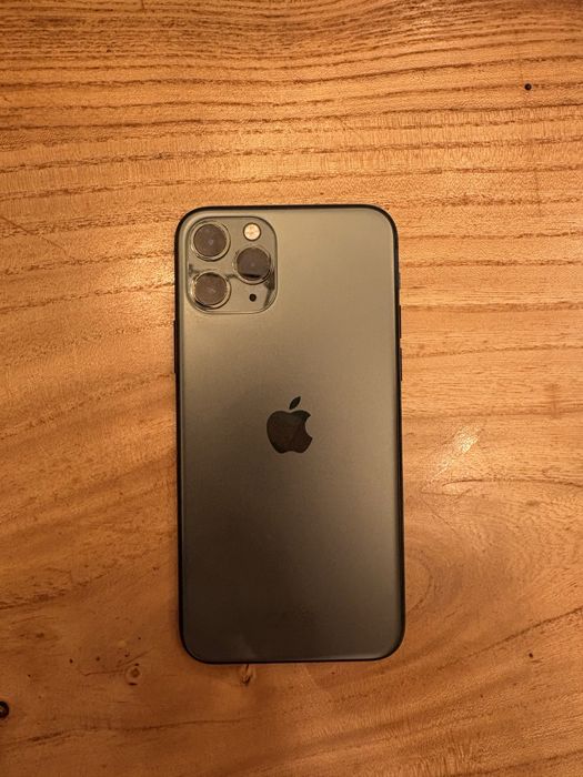iPhone 11 Pro, 256GB, Midnight Green
