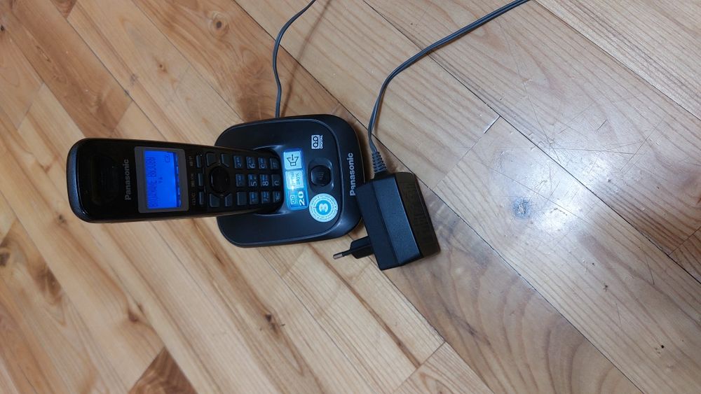 Радиотелефон Panasonic DECT KX-TG2521CA