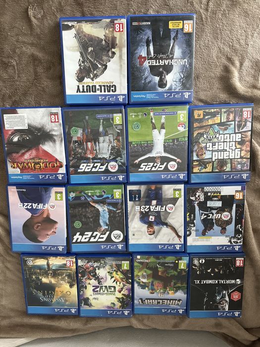 Vand PS4 1T cu jocuri