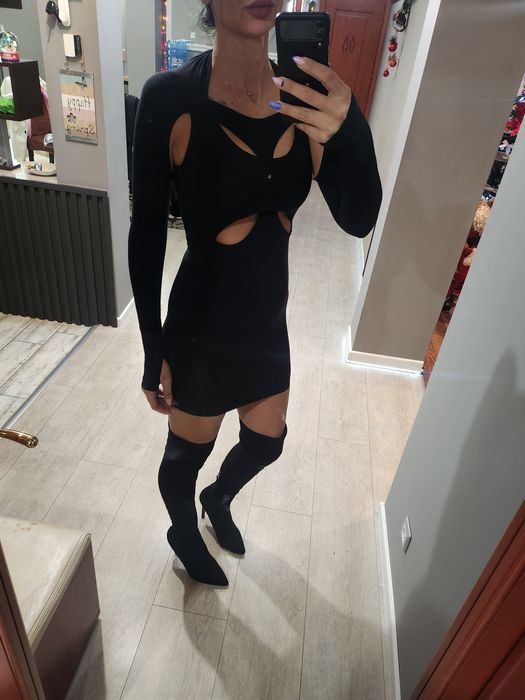 Вечерни рокли за повод