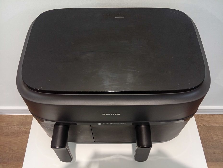 Фритюрник с горещ въздух Philips Airfryer Dual Basket 3000 Series с две отделни кошници и общ капацитет 9L.