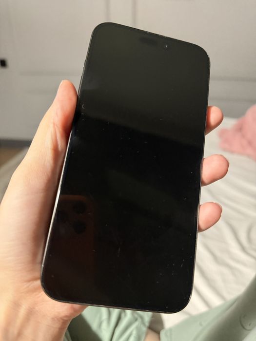 Iphone 15 pro max 256гб 88% памяти