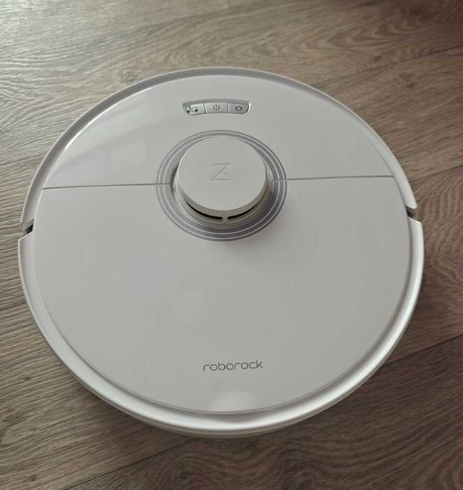 продам робот-пылесос Roborock Q7 Max