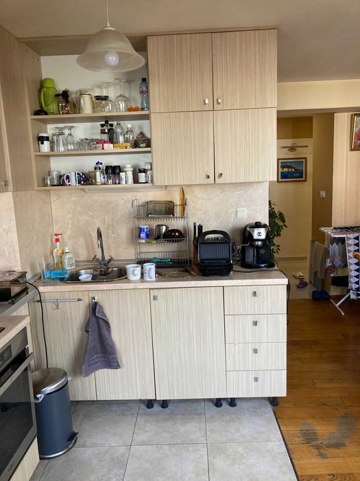 Кухня. Подарявам кухненско обзавеждане използвано.