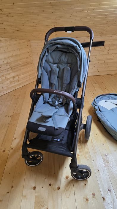 Carut cybex balios s lux 3 in 1 + baza auto isofix pentru scoica