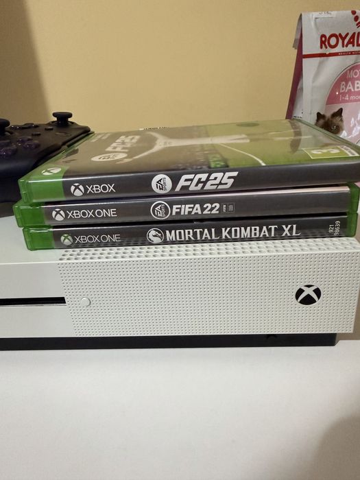 Xbox One S 781GB