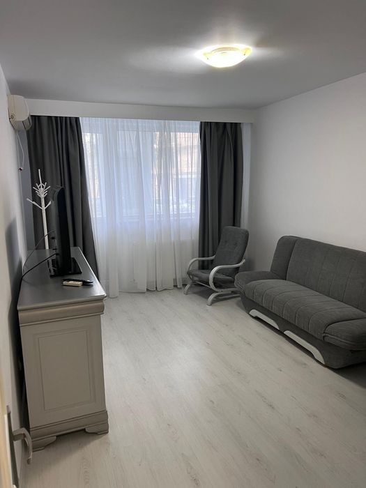 Apartament 2 camere, termen lung, zona Delfinariu